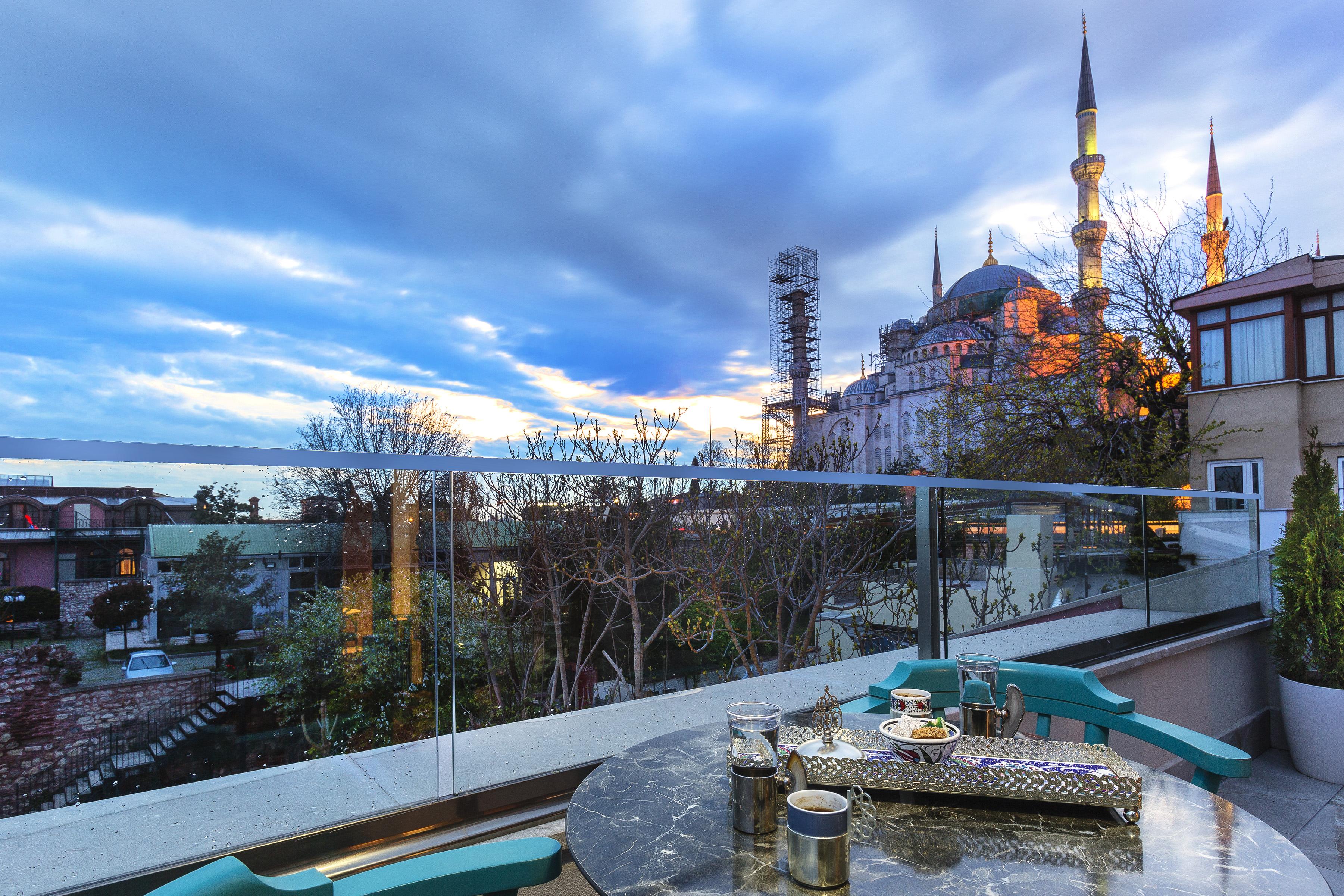 Obelisk Hotel & Suites Istanbul Exteriör bild