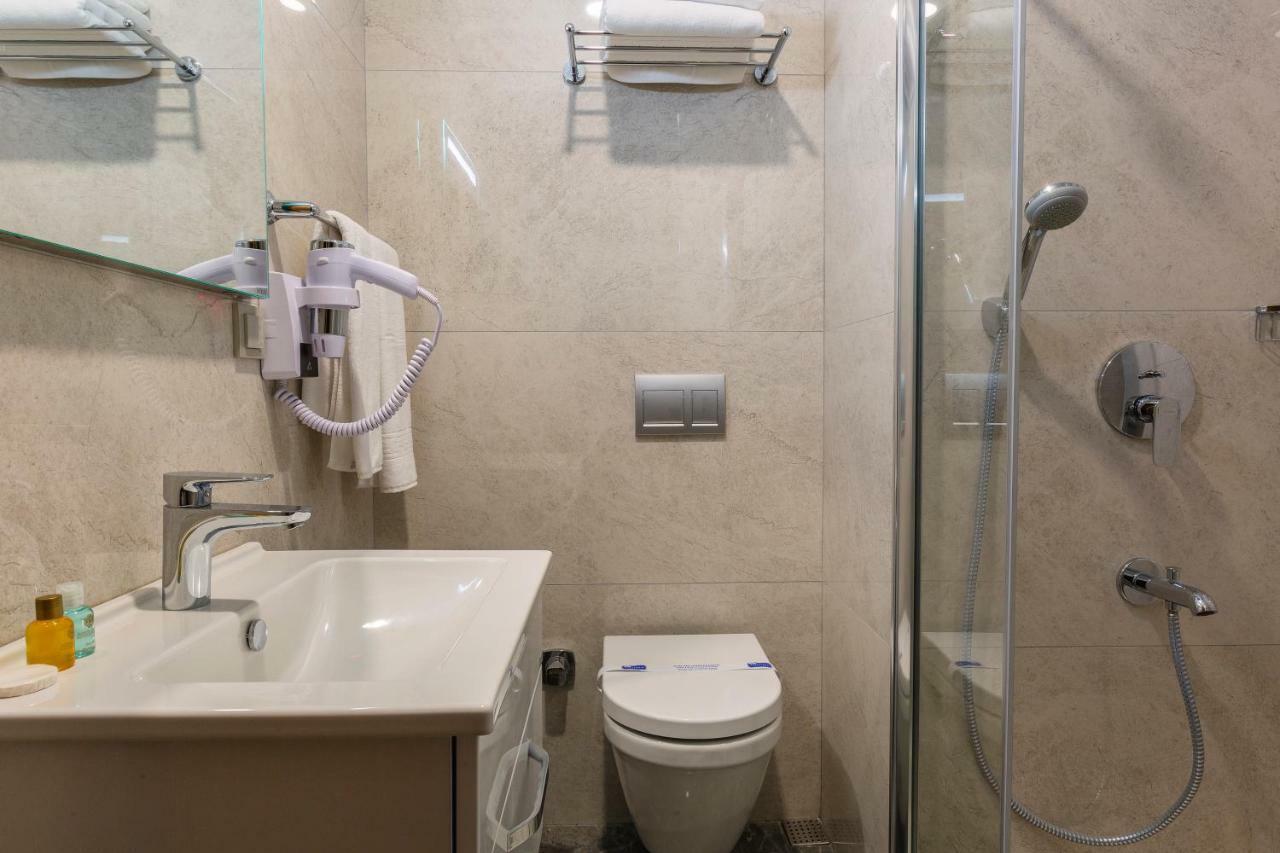 Obelisk Hotel & Suites Istanbul Exteriör bild
